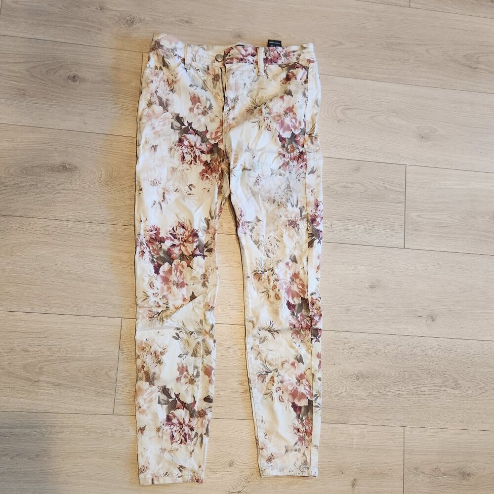 Buffalo white roses floral jeans size 4 /27
